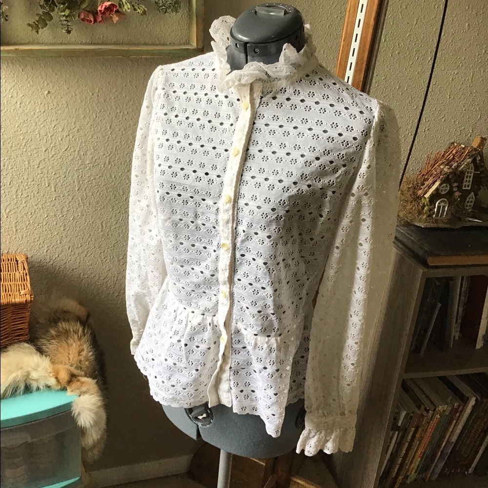 VINTAGE Eyelet Lace Ruffle Blouse